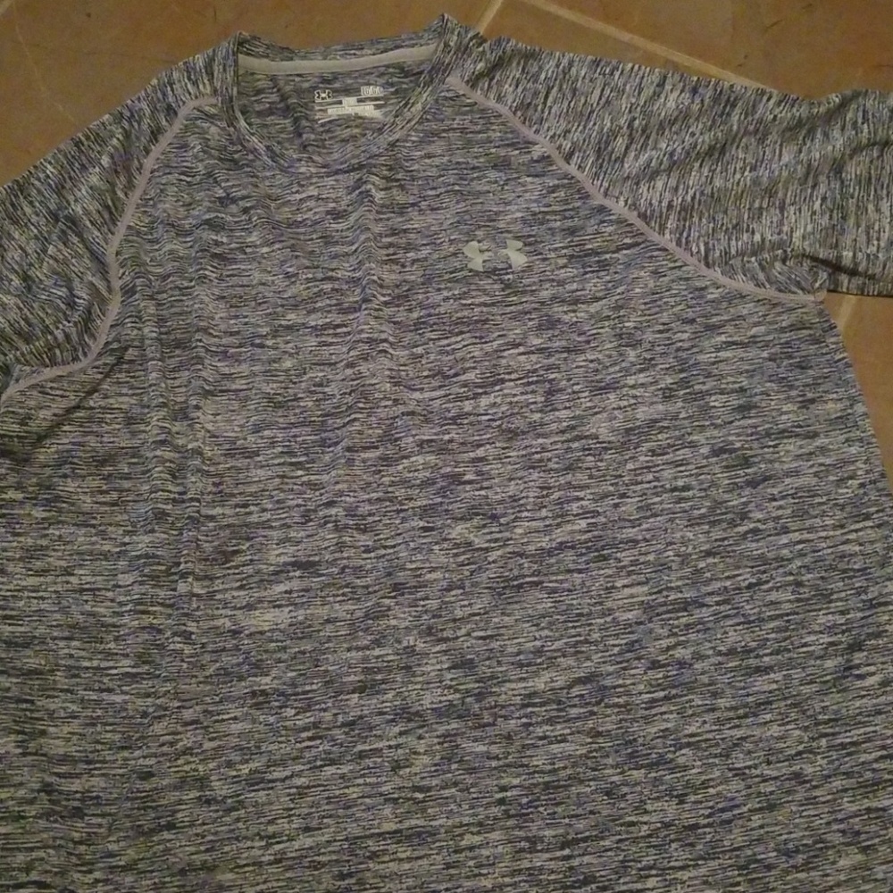 Under armour t shirt